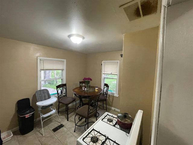 14382 Dolphin Street, Detroit, MI 48223
