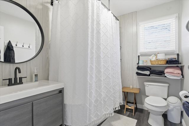 2337 S Holland Avenue, Springfield, MO 65807