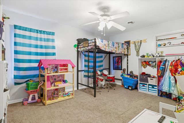 2337 S Holland Avenue, Springfield, MO 65807