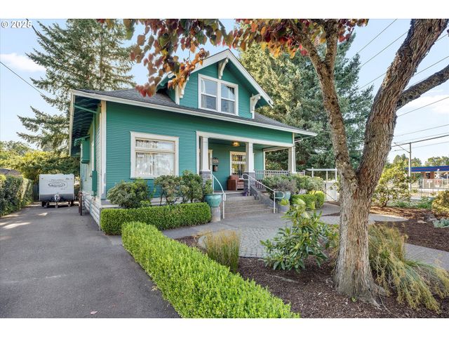 835 N MAIN Ave, Gresham, OR 97030