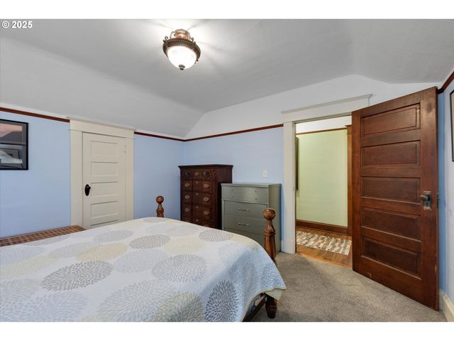 835 N MAIN Ave, Gresham, OR 97030