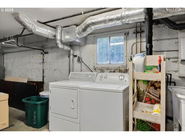 835 N MAIN Ave, Gresham, OR 97030