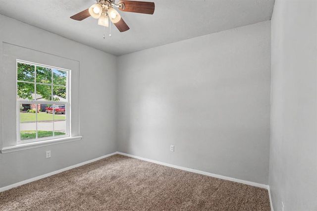 9719 NE 3rd Place, Midwest City, OK 73130