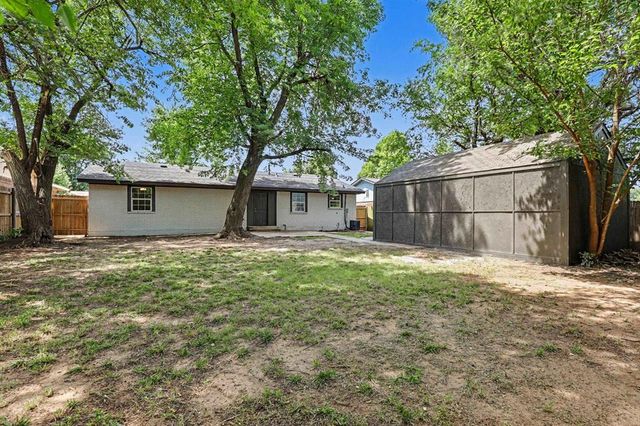9719 NE 3rd Place, Midwest City, OK 73130