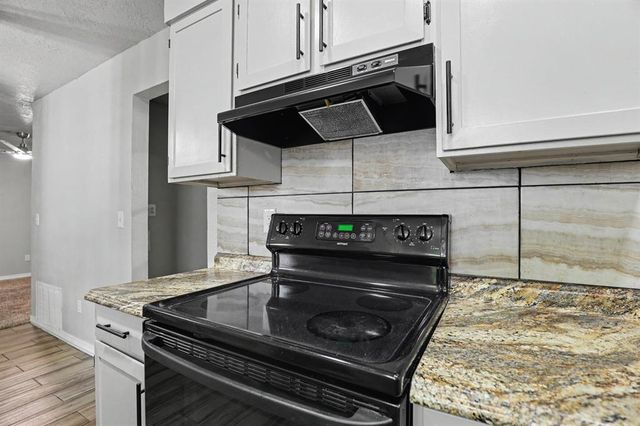9719 NE 3rd Place, Midwest City, OK 73130