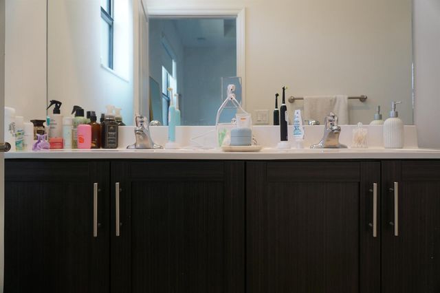 21435 NE 2nd Place, Miami, FL 33161