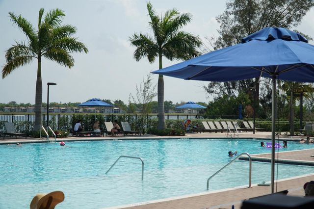 21435 NE 2nd Place, Miami, FL 33161