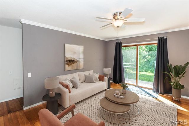 11668 Holly Springs Drive, St Louis, MO 63146