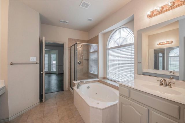 6612 Cascade Canyon Trail, Fort Worth, TX 76179