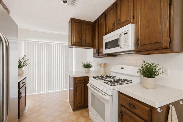 8611 Humphreys Drive, Houston, TX 77083