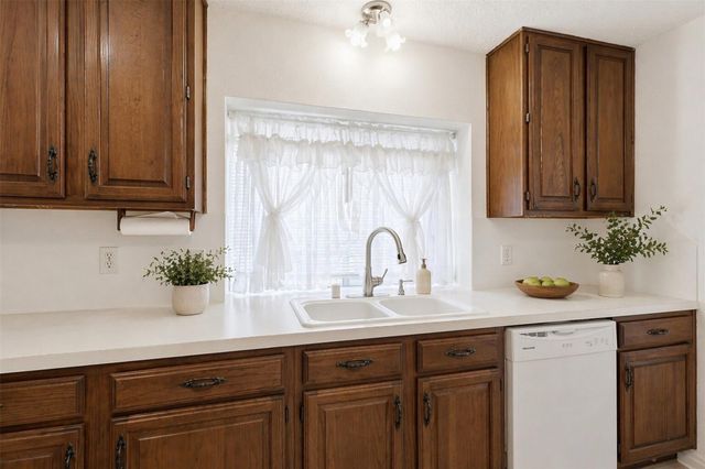 8611 Humphreys Drive, Houston, TX 77083