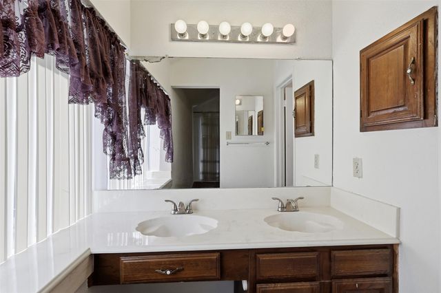 8611 Humphreys Drive, Houston, TX 77083