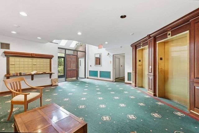 770 Salisbury St 555, Worcester, MA 01609