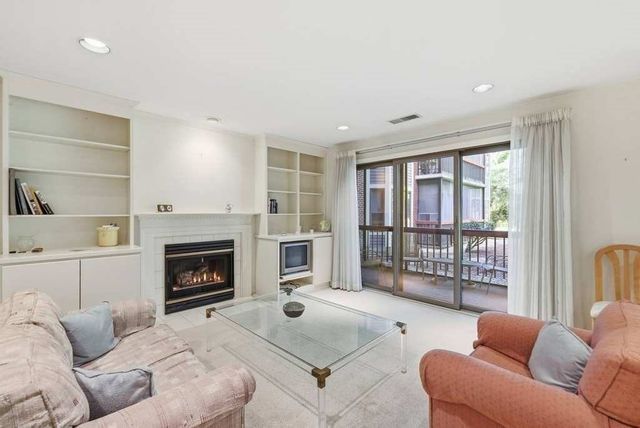 770 Salisbury St 555, Worcester, MA 01609