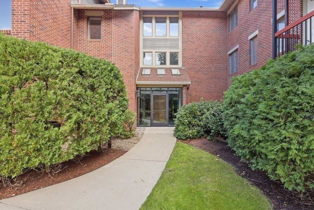770 Salisbury St 555, Worcester, MA 01609