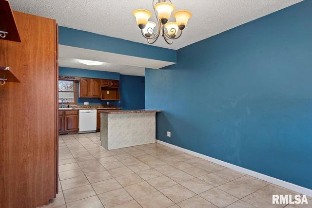 2409 Westchester Boulevard, Springfield, IL 62704