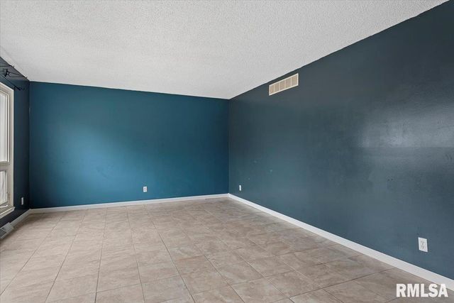 2409 Westchester Boulevard, Springfield, IL 62704