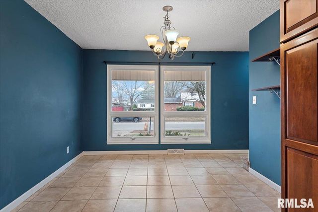 2409 Westchester Boulevard, Springfield, IL 62704