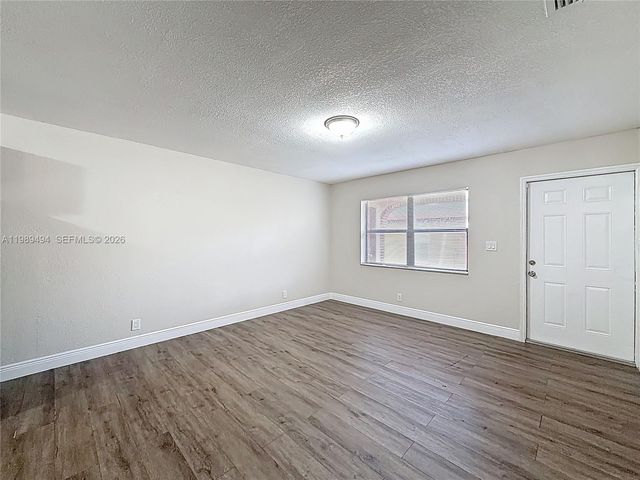 1800 NW 52nd Ave 1800, Lauderhill, FL 33313