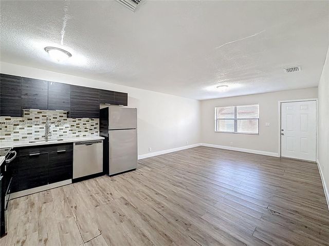 1800 NW 52nd Ave 1800, Lauderhill, FL 33313