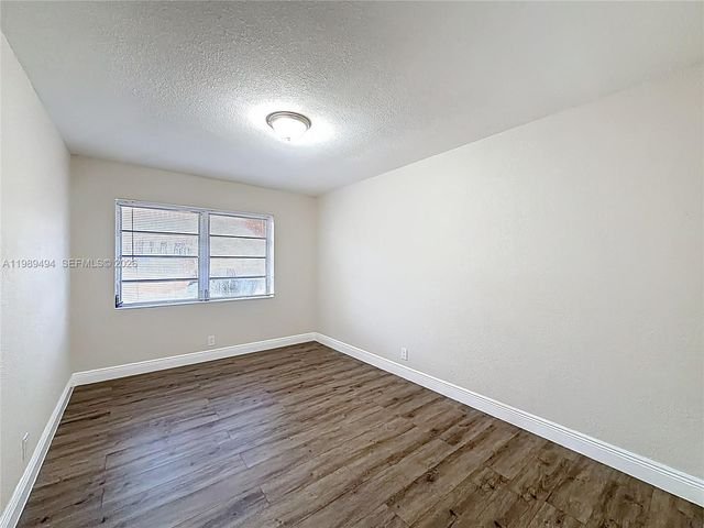 1800 NW 52nd Ave 1800, Lauderhill, FL 33313