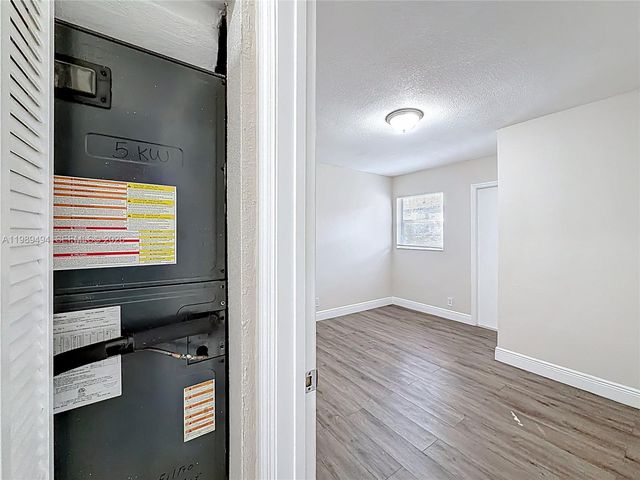 1800 NW 52nd Ave 1800, Lauderhill, FL 33313