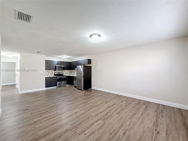 1800 NW 52nd Ave 1800, Lauderhill, FL 33313