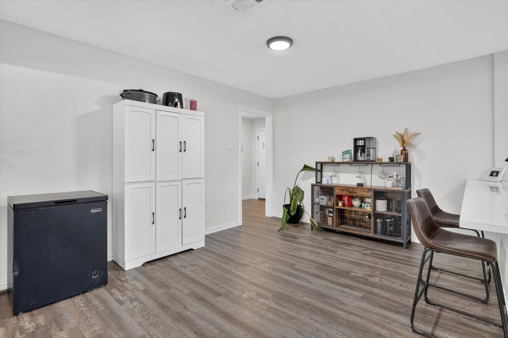 1325 Cloverdale Drive, Fort Worth, TX 76134 — photo 3