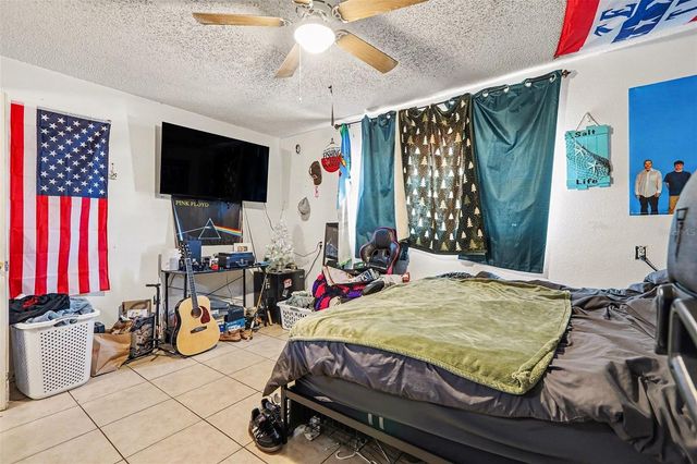 5223 17TH STREET COURT E, Bradenton, FL 34203