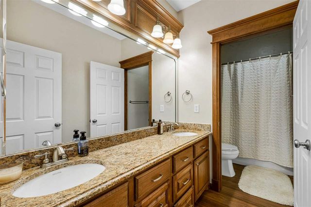 7306 SW Pecan Meadow Dr, Lawton, OK 73505