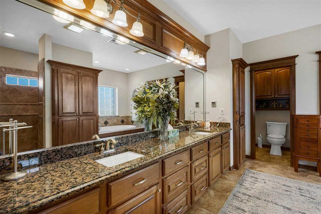 7306 SW Pecan Meadow Dr, Lawton, OK 73505