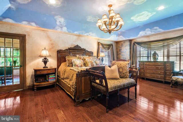 93 HEARTHSTONE CIR, Phoenixville, PA 19460