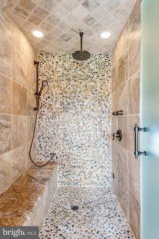 93 HEARTHSTONE CIR, Phoenixville, PA 19460