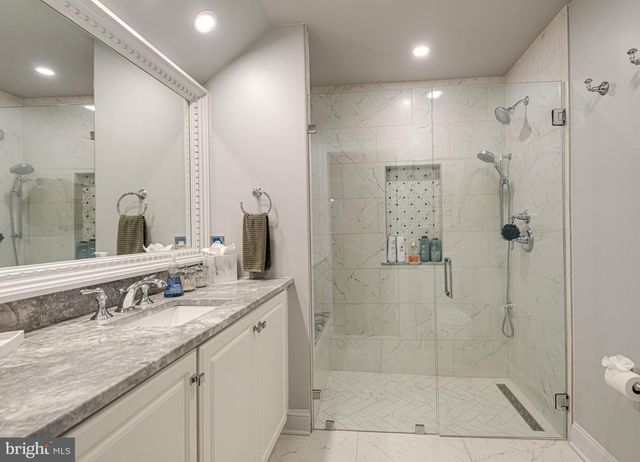 93 HEARTHSTONE CIR, Phoenixville, PA 19460
