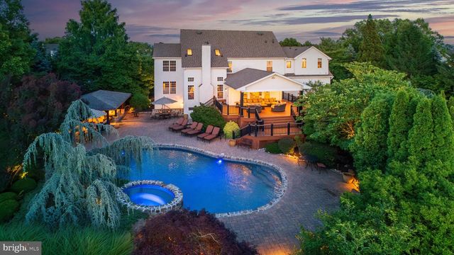 93 HEARTHSTONE CIR, Phoenixville, PA 19460