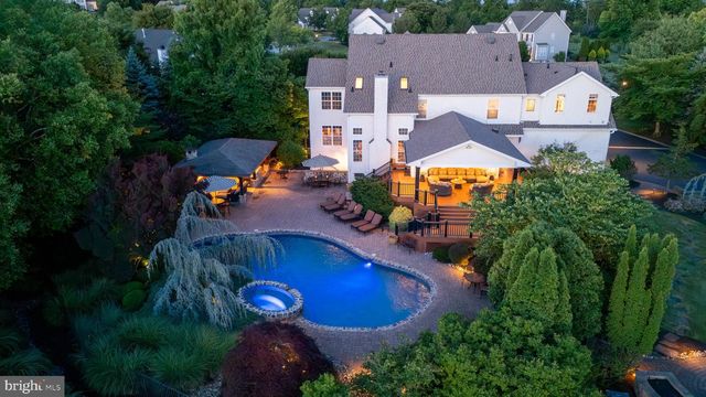 93 HEARTHSTONE CIR, Phoenixville, PA 19460