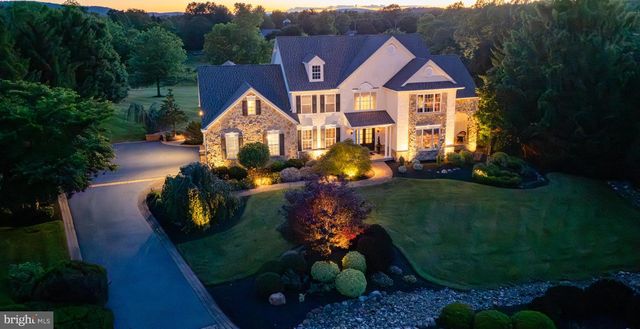 93 HEARTHSTONE CIR, Phoenixville, PA 19460