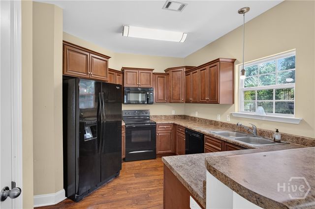 28 White Oak Drive NE, Ludowici, GA 31316