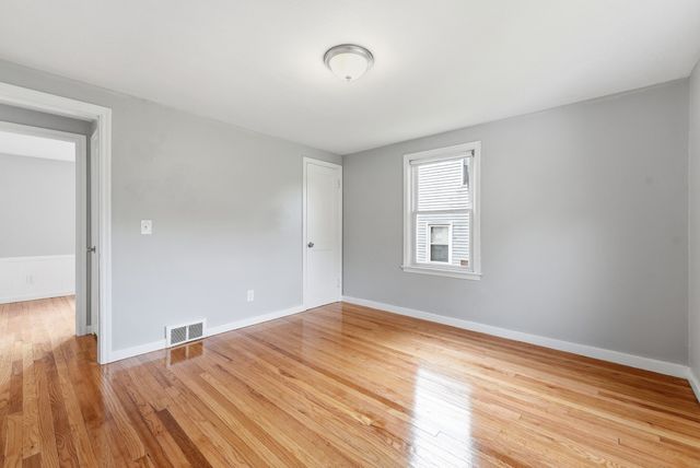 73 Edmund St, East Longmeadow, MA 01028