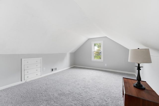 73 Edmund St, East Longmeadow, MA 01028