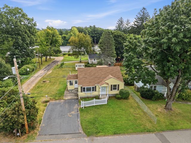 73 Edmund St, East Longmeadow, MA 01028