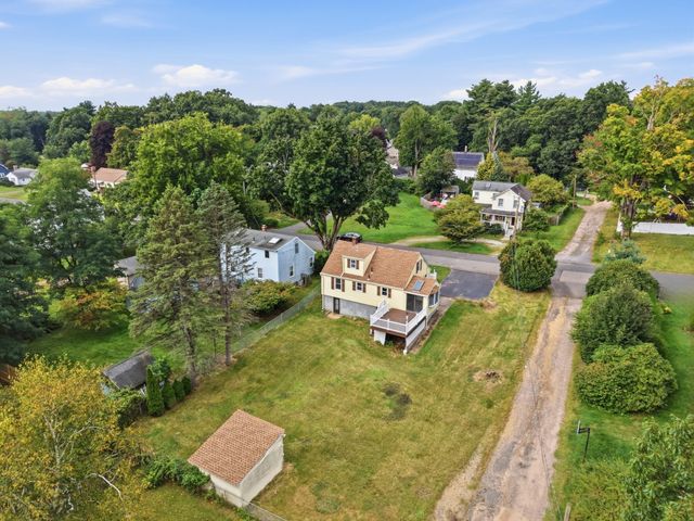 73 Edmund St, East Longmeadow, MA 01028