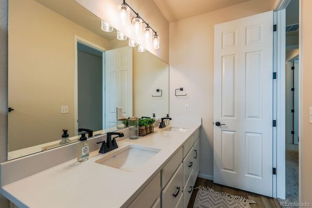 75 S Uriah Street, Aurora, CO 80018