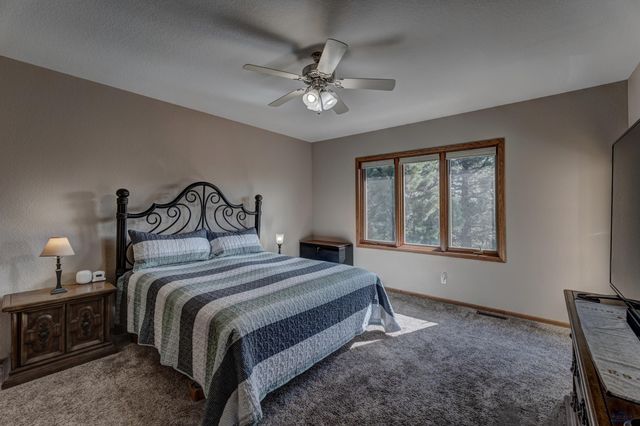 6828 MUIRFIELD DR, Rapid City, SD 57702