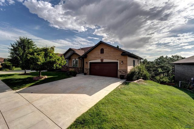 6828 MUIRFIELD DR, Rapid City, SD 57702