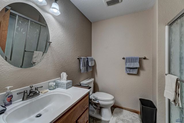 6828 MUIRFIELD DR, Rapid City, SD 57702