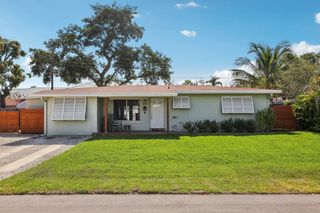 2216 NW 2nd Avenue, Wilton Manors, FL 33311