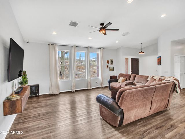 3443 W JOY RANCH Road, Phoenix, AZ 85086