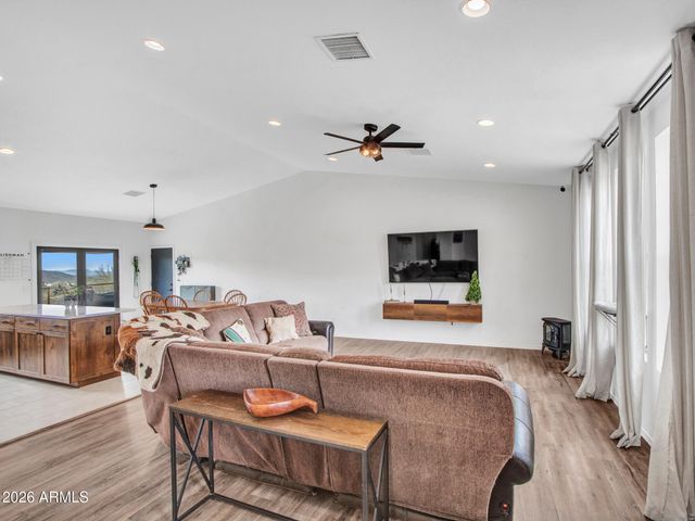 3443 W JOY RANCH Road, Phoenix, AZ 85086