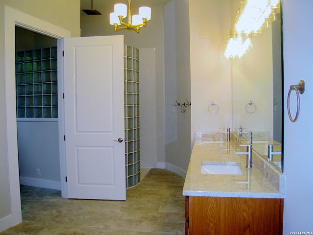 6751 Wrangler Cir, Bulverde, TX 78163
